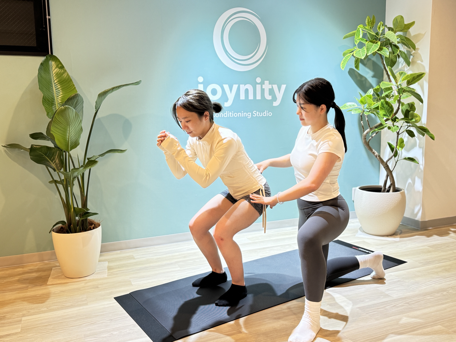 joynityで身体の動きをサポートする様子